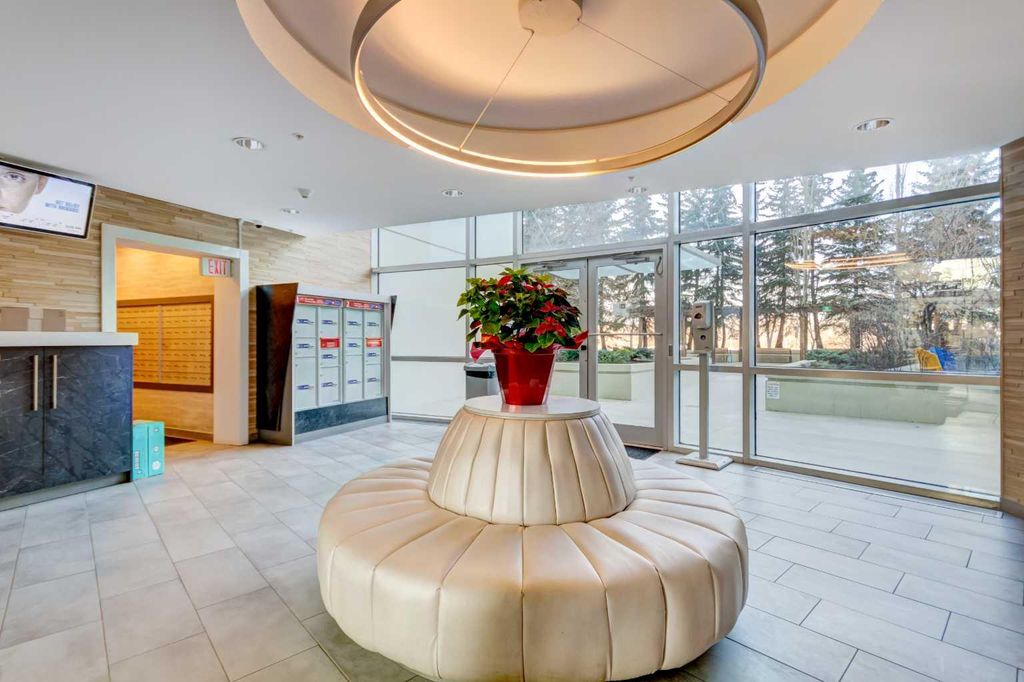 Photo of 1108 6 Avenue SW #210, Calgary, AB T2P 5K1 (MLS # A2287434)