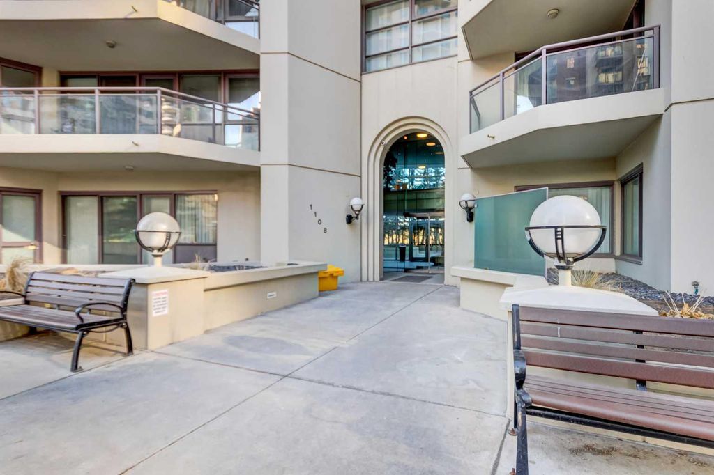 Photo of 1108 6 Avenue SW #210, Calgary, AB T2P 5K1 (MLS # A2287434)