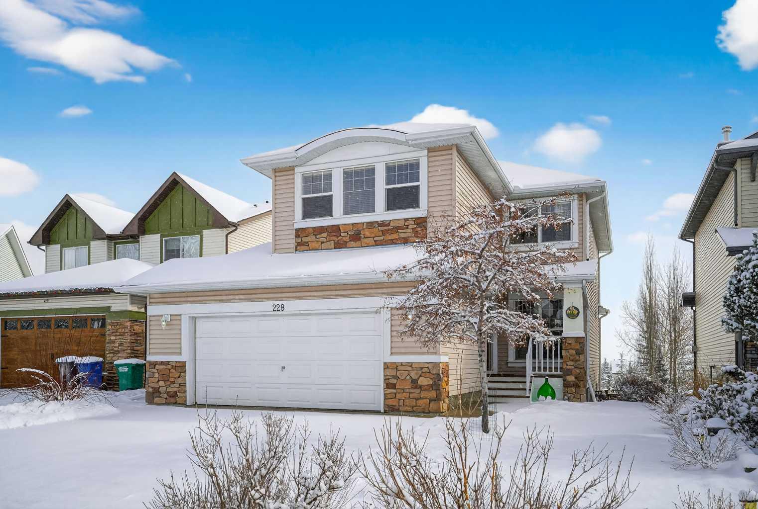 228 Westmount Crescent