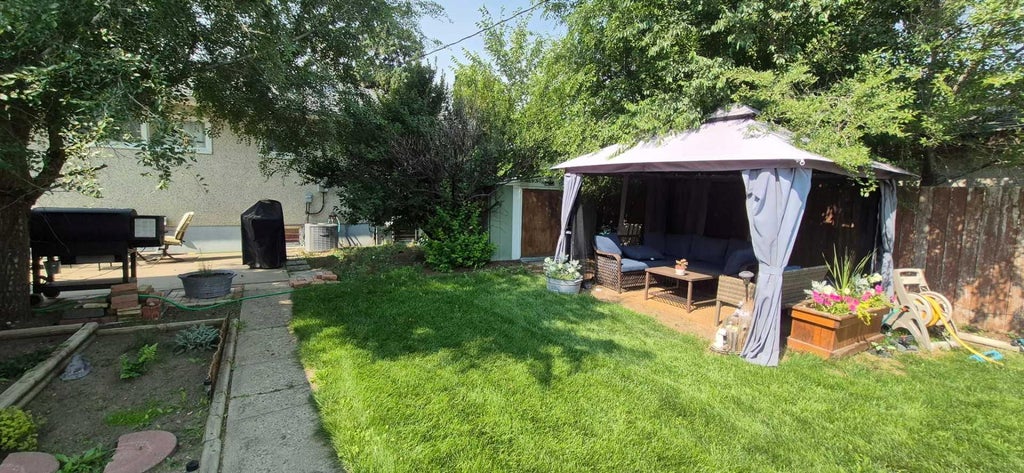 Photo of 30 Cochran Drive NW, Medicine Hat, AB T1A 6Y7 (MLS # A2331435)