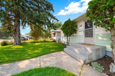 Photo of 30 Cochran Drive NW, Medicine Hat, AB T1A 6Y7 (MLS # A2331435)