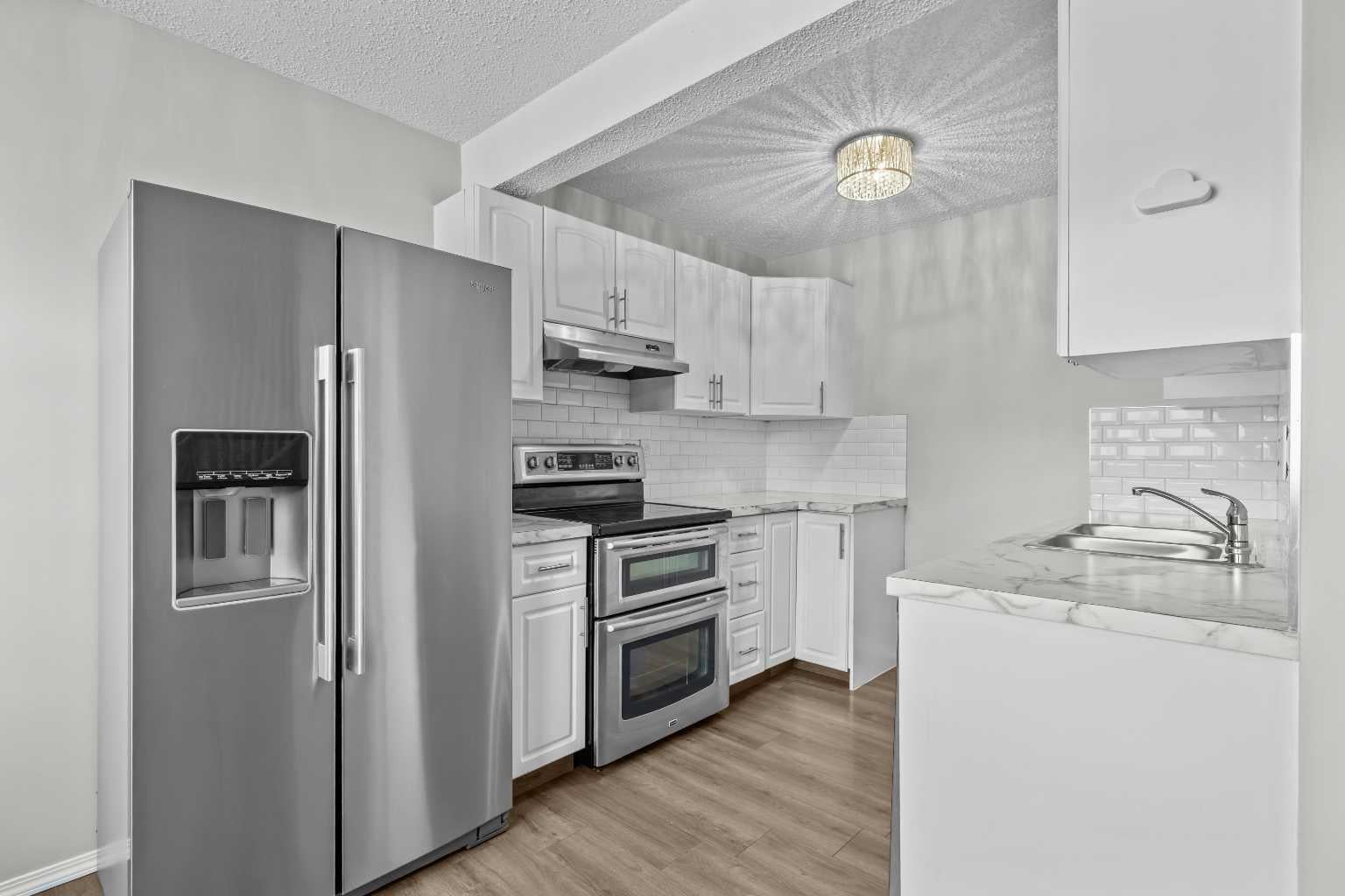 6100 4 Avenue NE 15