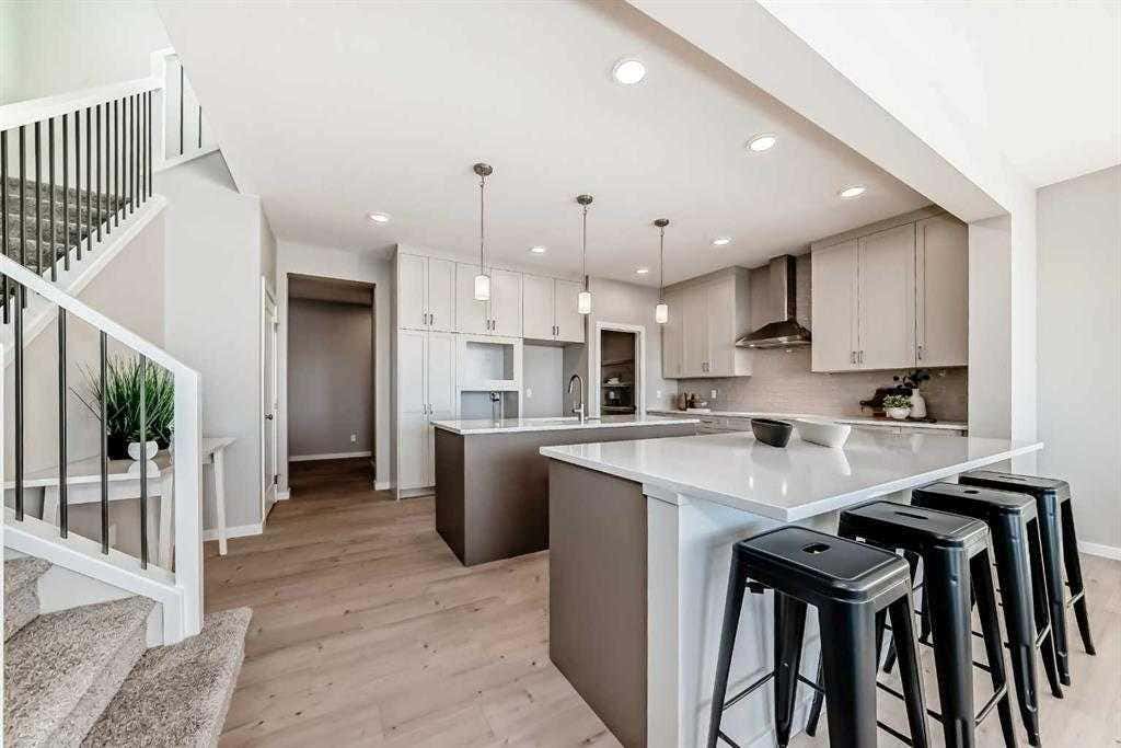 Photo of 167 Mallard Heath SE, Calgary, AB T3S 0E3 (MLS # A2318484)