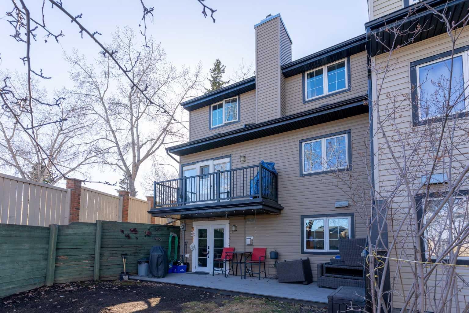 448 Strathcona Drive SW 33
