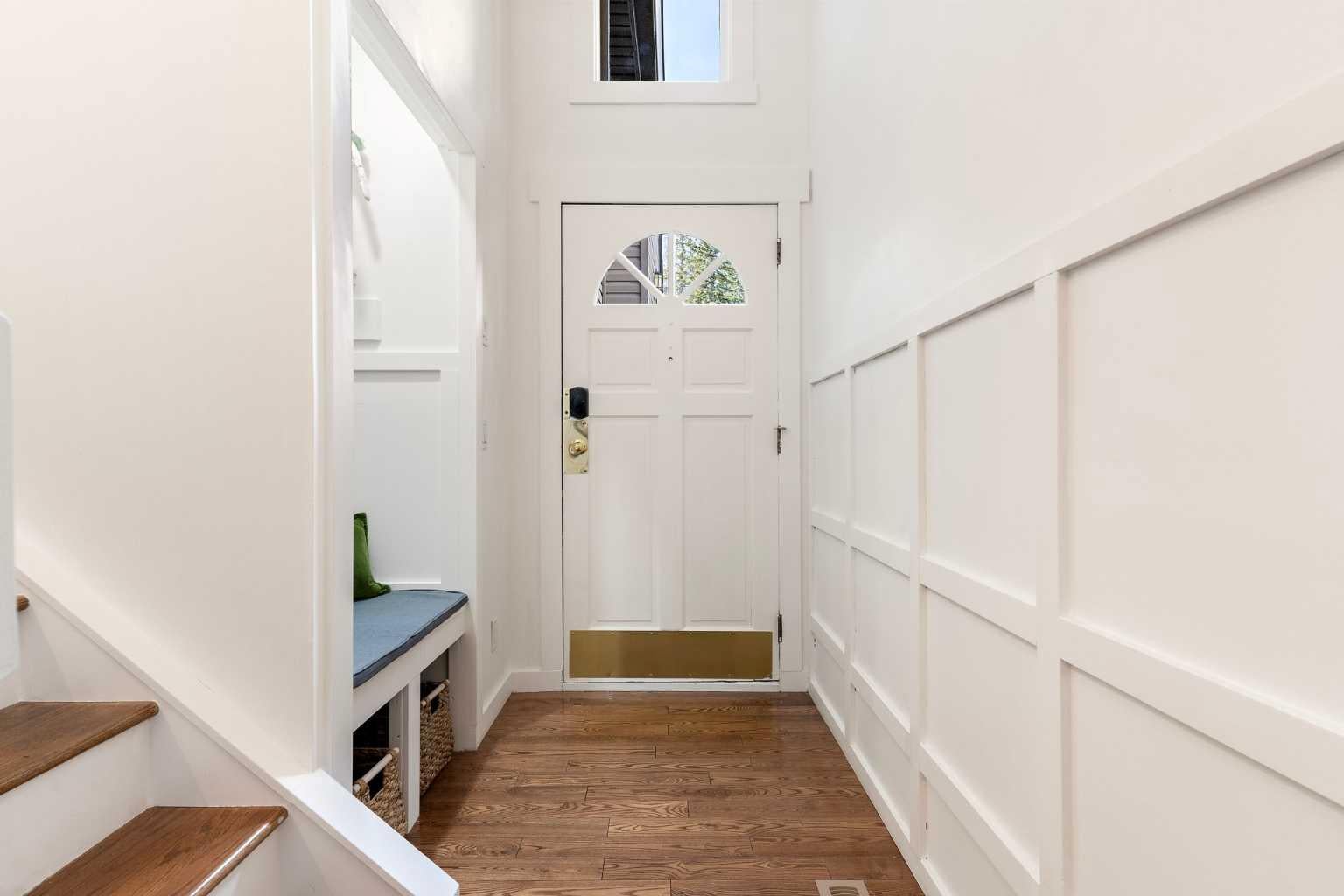 448 Strathcona Drive SW 33