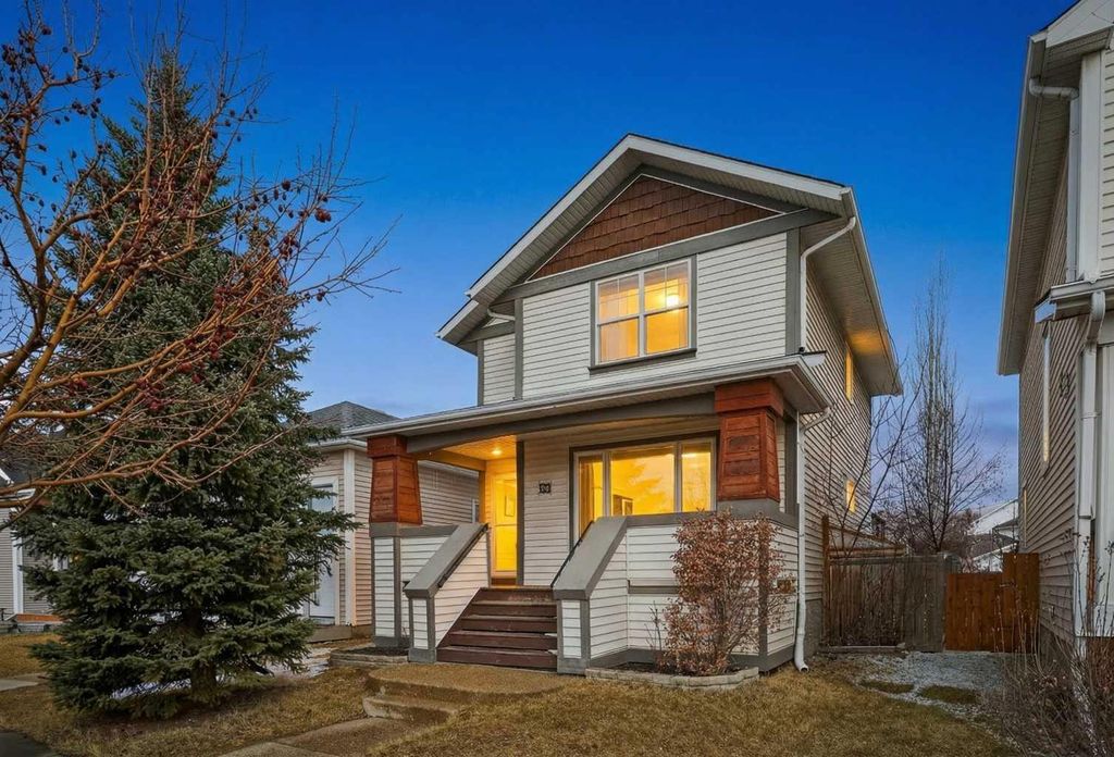 Photo of 20 Inverness Grove SE, Calgary, AB T2Z 3E6 (MLS # A2296923)