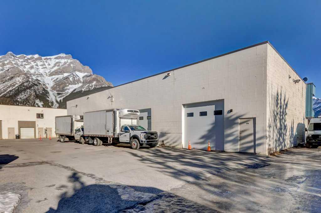 107,108 Jay Street 106