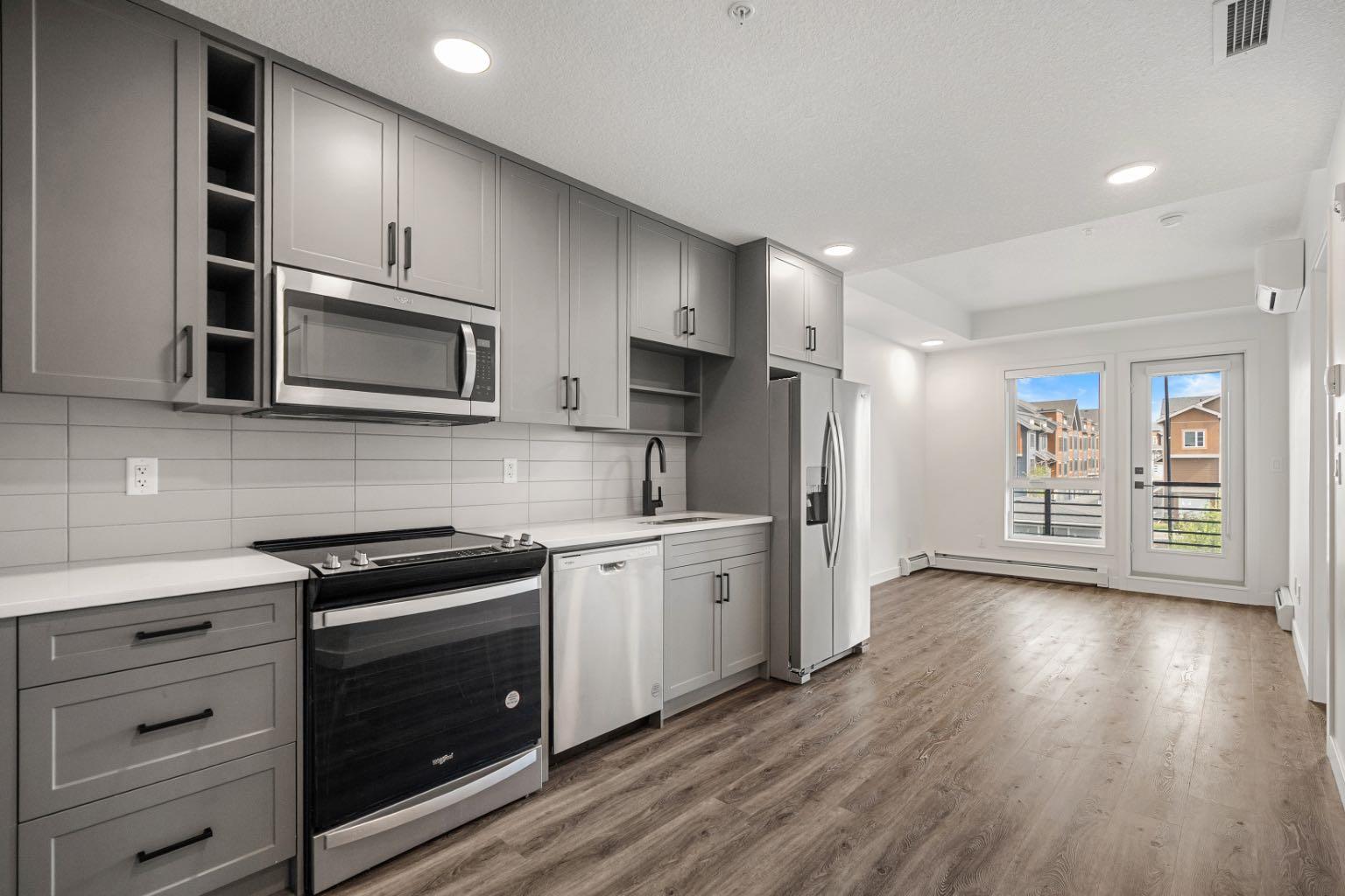 350 Livingston Common NE 2311