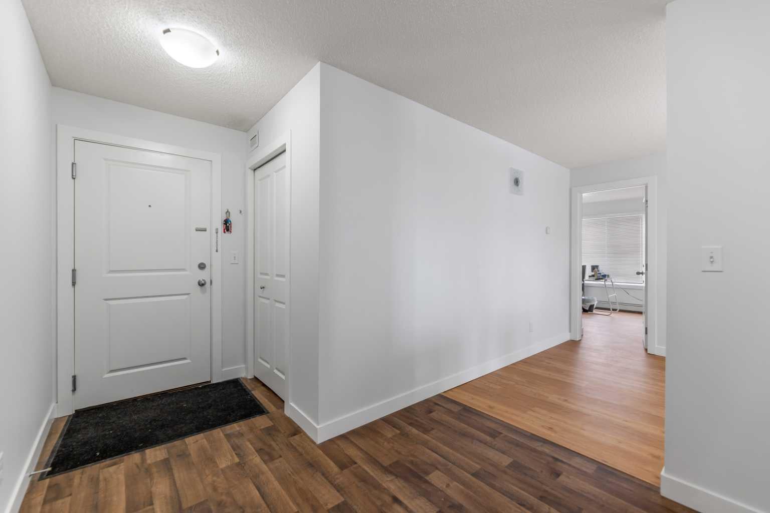 195 Kincora Glen Road 224