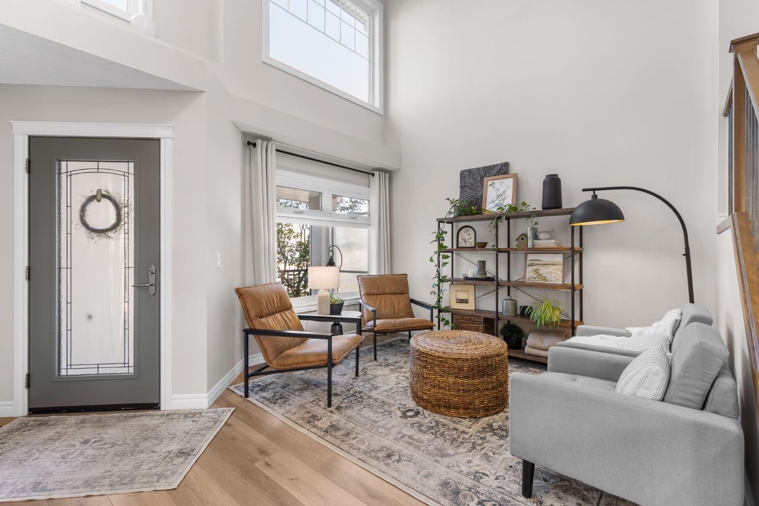 720 Woodside Drive NW