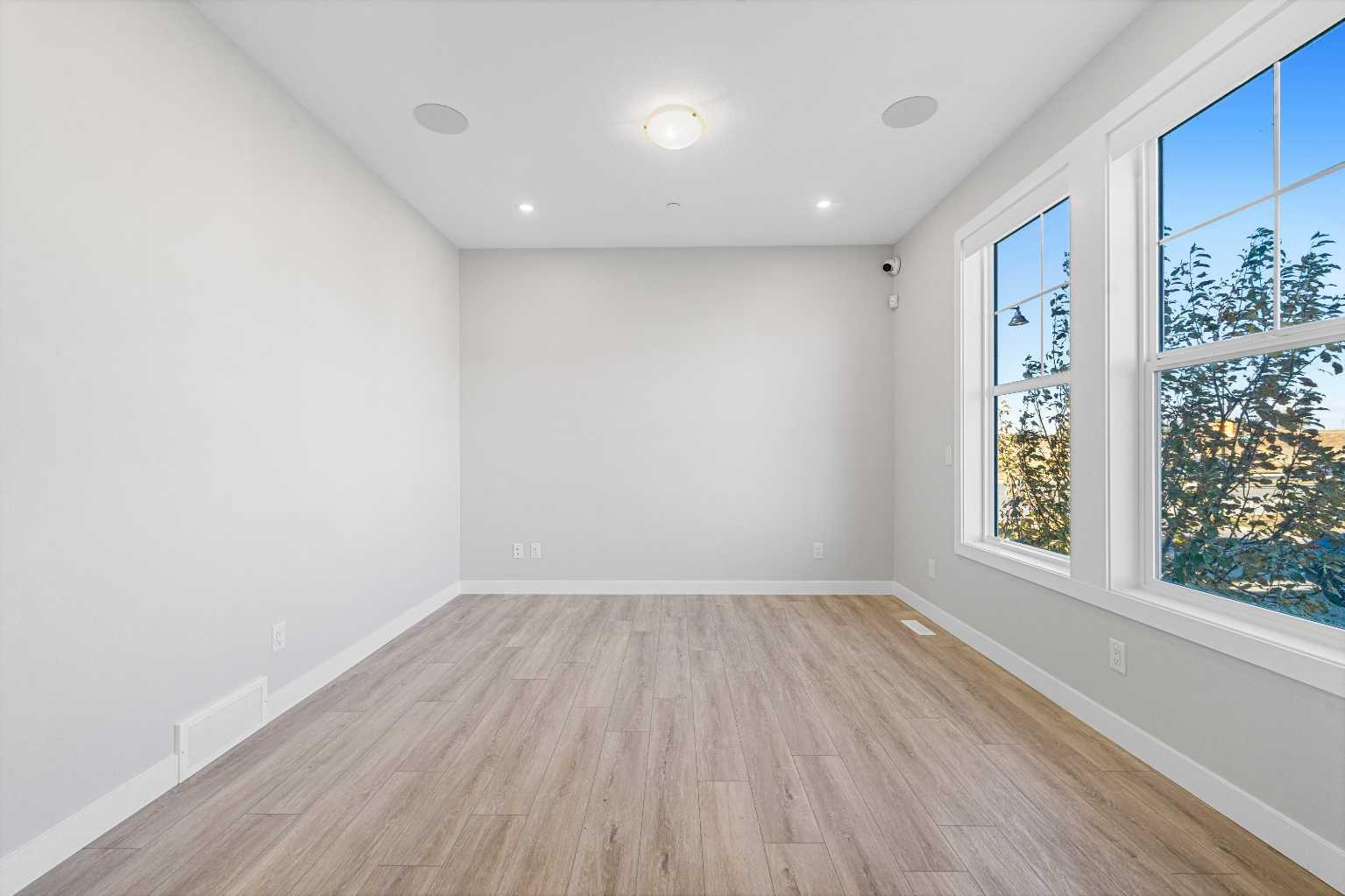 129 Hotchkiss Way SE