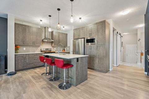 178 Buckskin Way Cochrane AB T4C 2R7