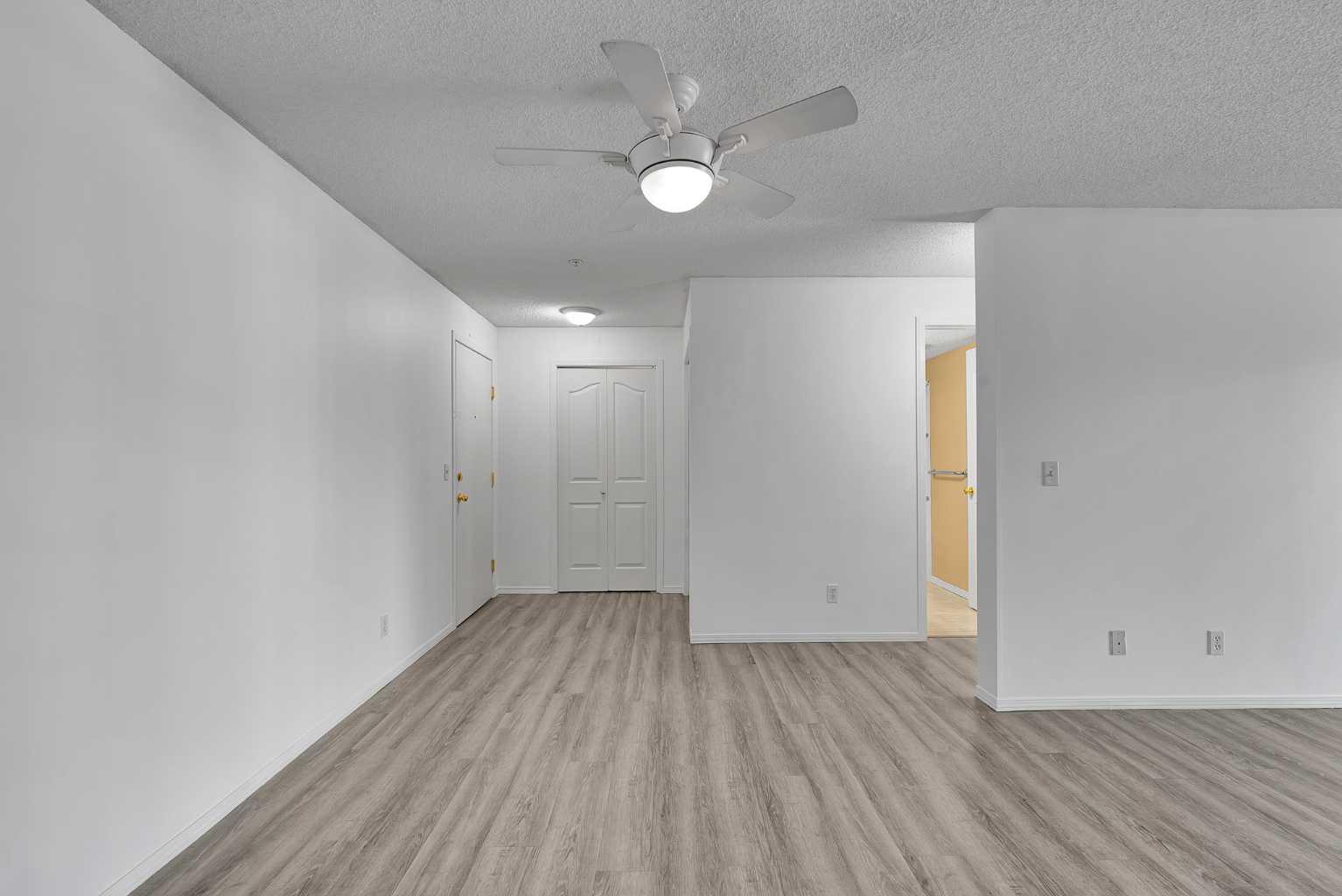 604 8 Street SW 1212