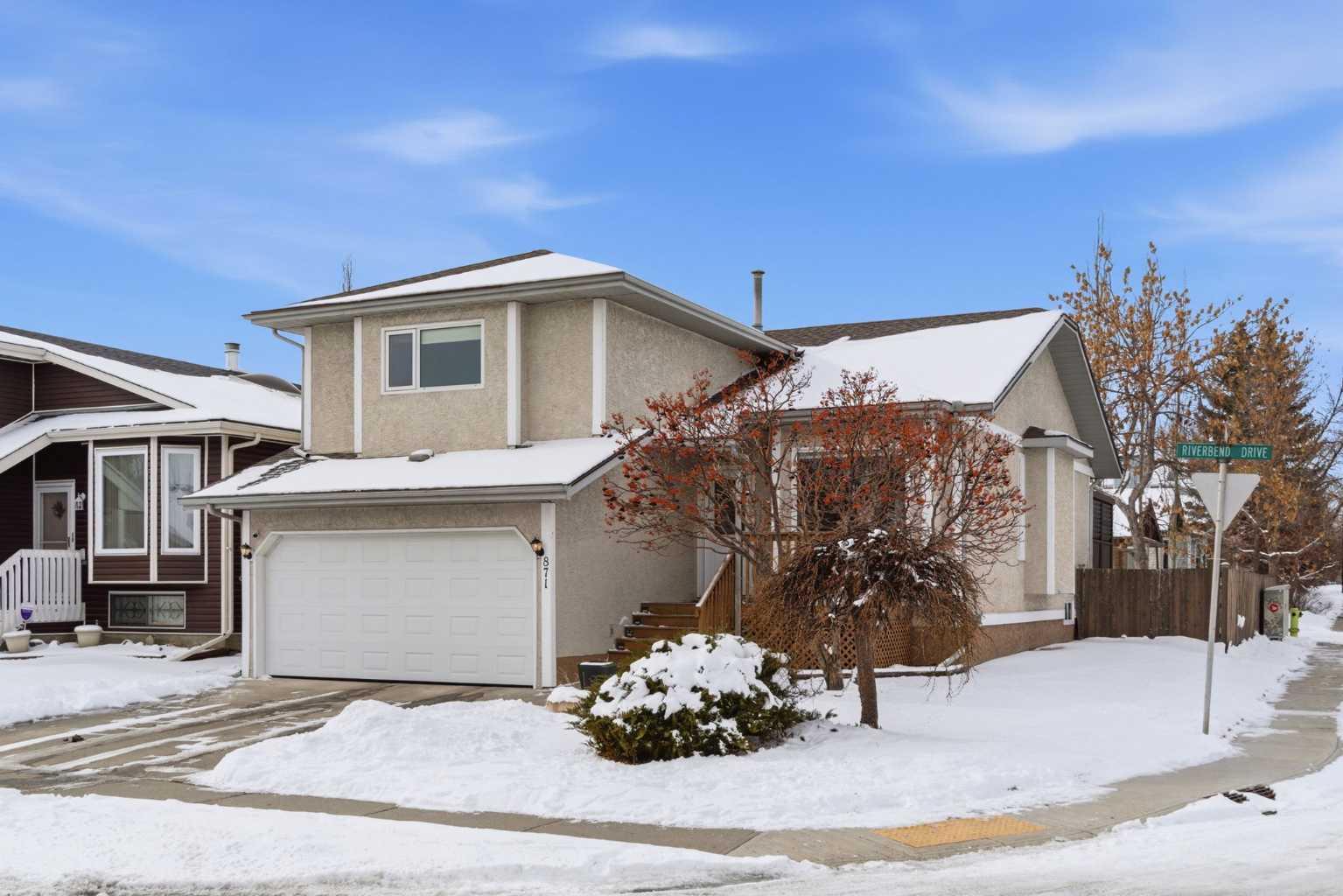 871 Riverbend Drive SE