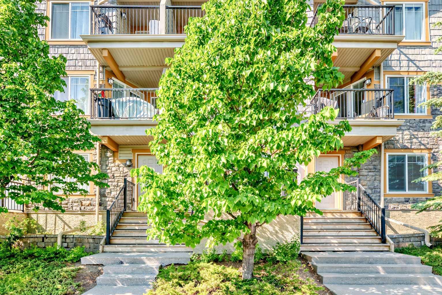 21 McKenzie Towne Gate SE #12