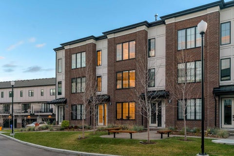 Photo of 130 Discovery Drive SW #27, Calgary, AB T3H 6E9 (MLS # A2351458)
