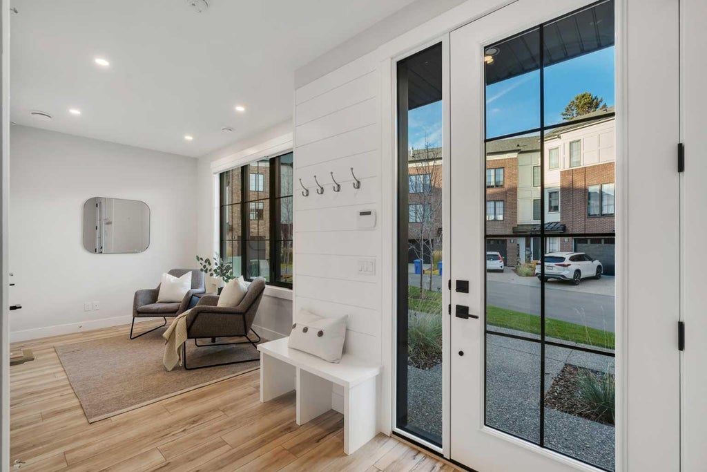 Photo of 130 Discovery Drive SW #27, Calgary, AB T3H 6E9 (MLS # A2351458)