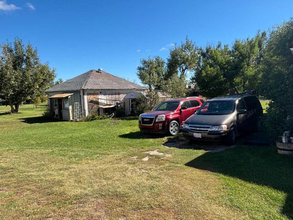 Photo of 101 3 Street, Warner, AB T0K 2L0 (MLS # A2346536)