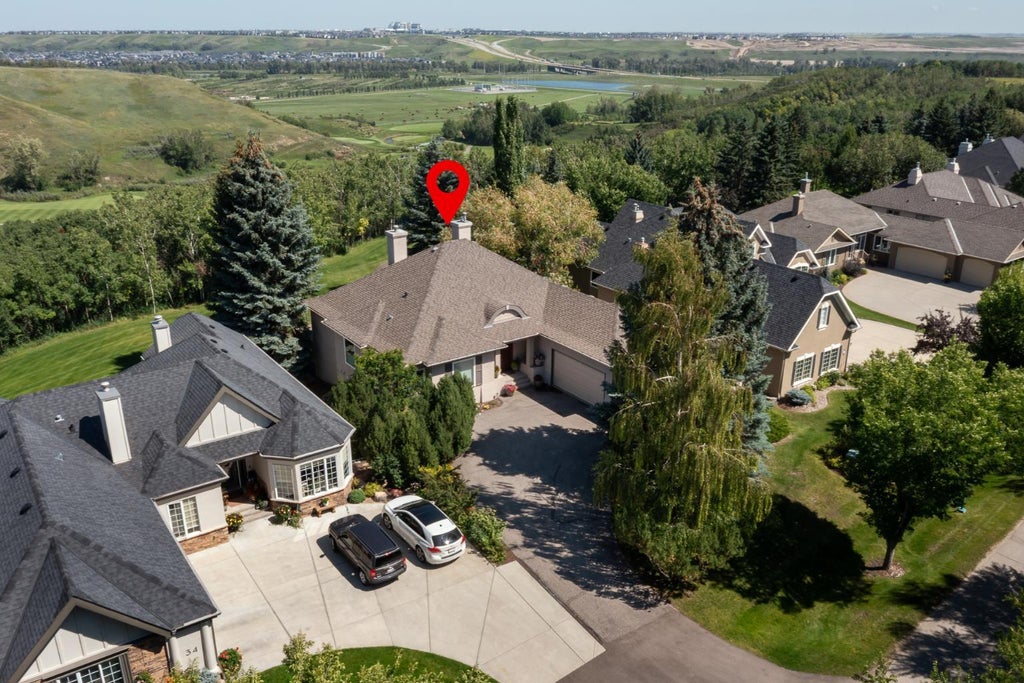 Photo of 33 Ridge Pointe Drive, Heritage Pointe, AB T1S 4H1 (MLS # A2327272)