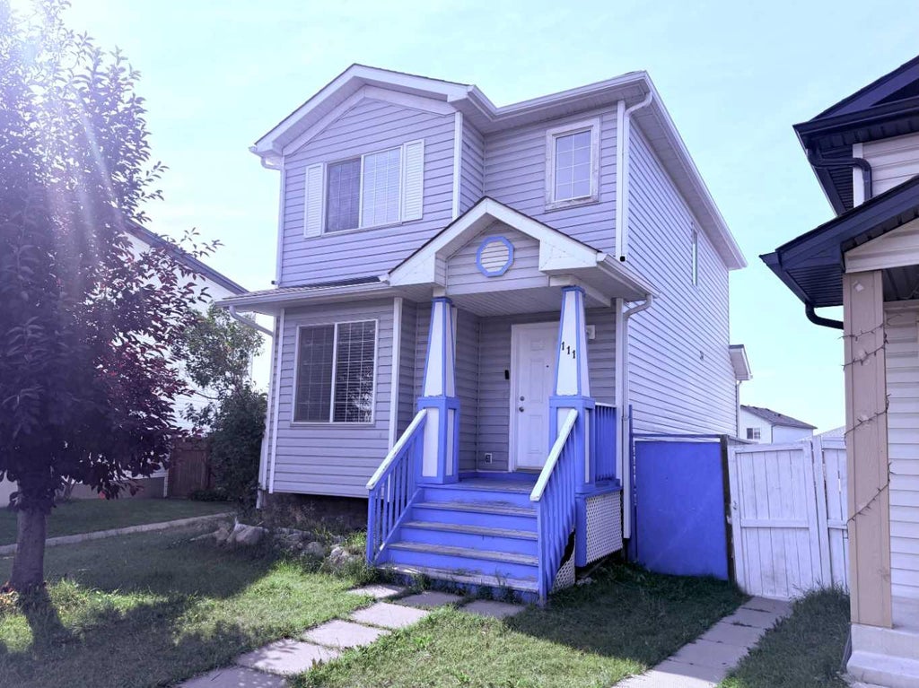 Photo of 111 Martin Crossing Grove NE, Calgary, AB T3J 3M5 (MLS # A2338196)