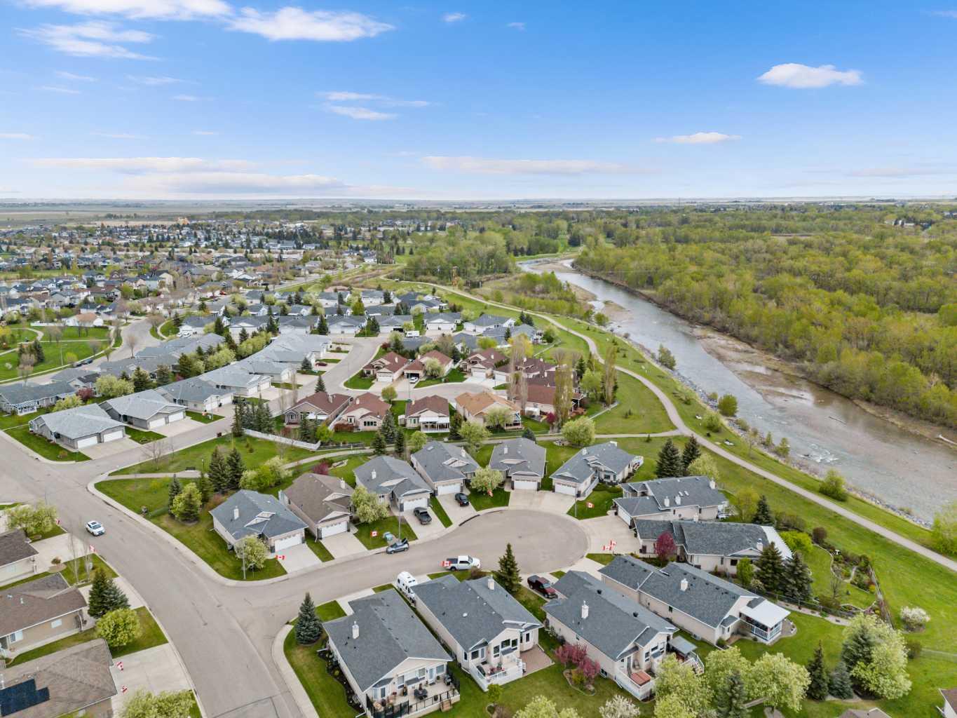 310 Riverside Garden NW