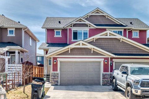 Photo of 102 Saddlelake Terrace NE, Calgary, AB T3J 0V3 (MLS # A2309297)