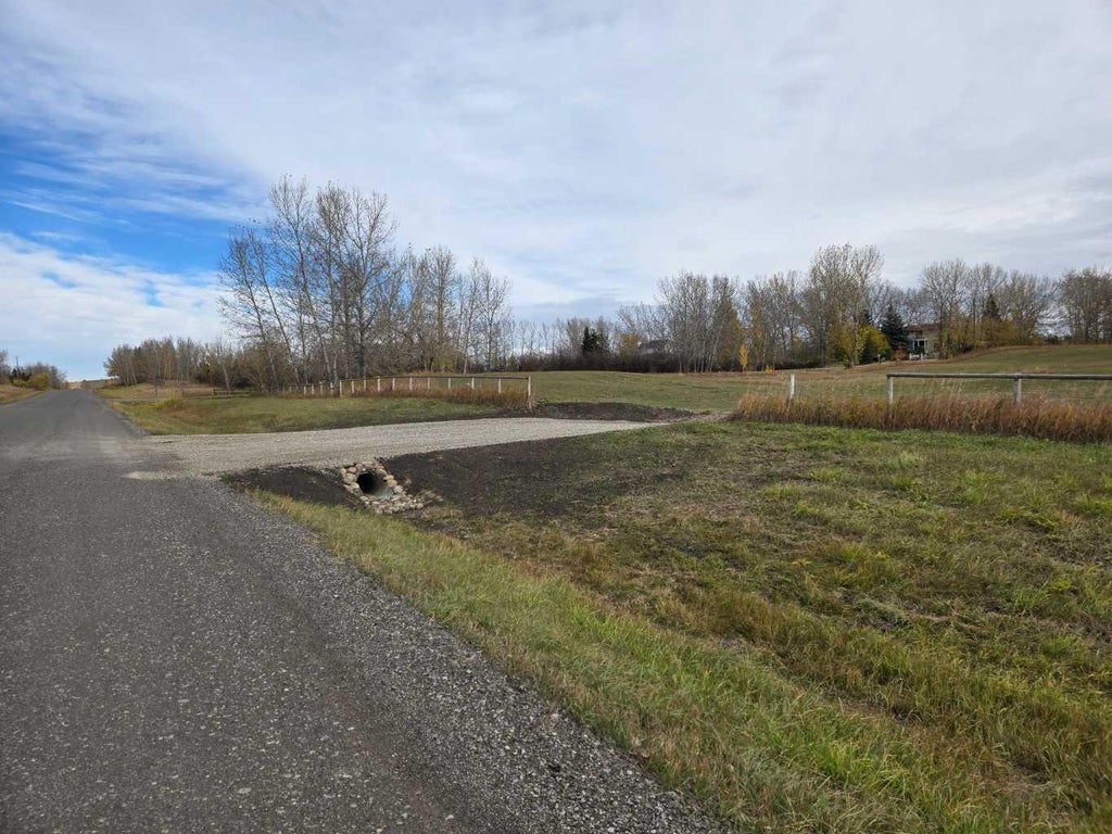 Photo of 322150 8 Street E, Rural Foothills County, AB T1S 3L7 (MLS # A2351370)