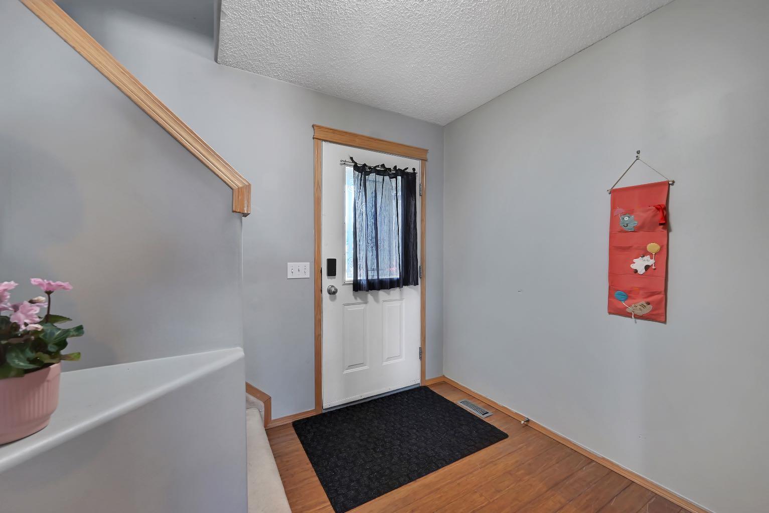 408 Bridlewood Court SW