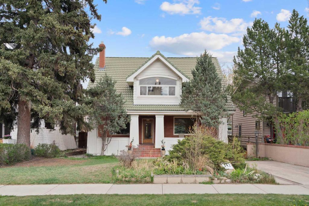 Photo of 342 Superior Avenue SW, Calgary, AB T3C 2J2 (MLS # A2309508)