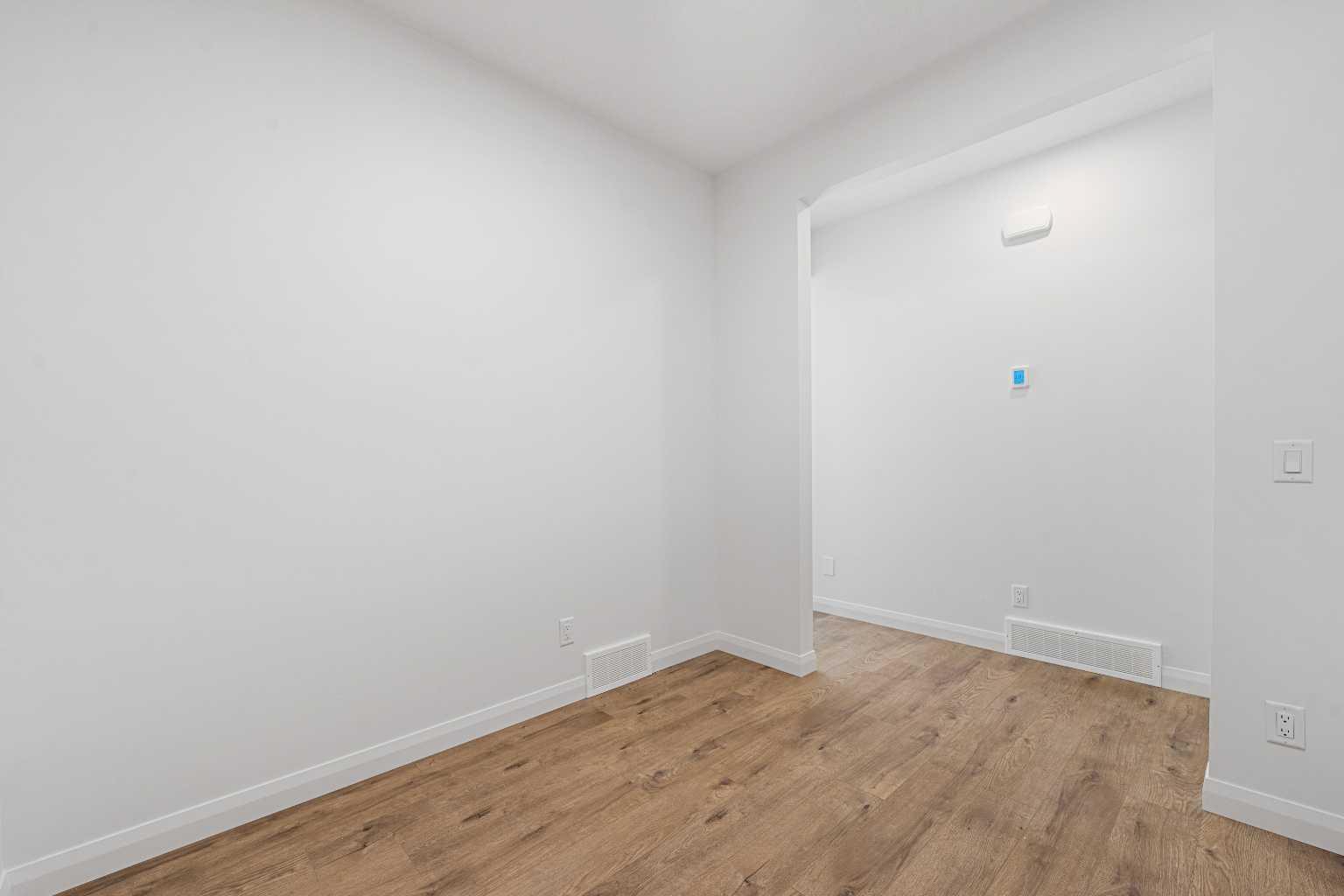 95 Dawson Wharf Mount