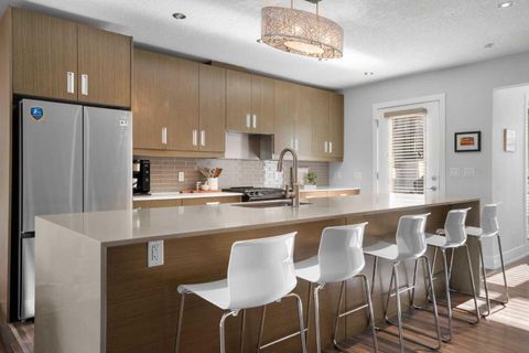 1511 23 Avenue SW Calgary AB T2T 0T8