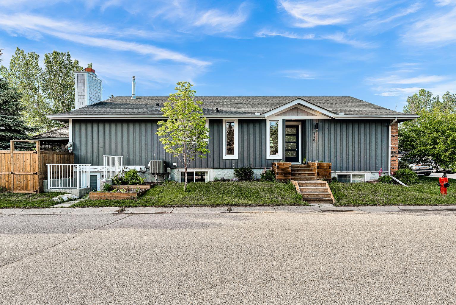 120 Woodbrook Close SW