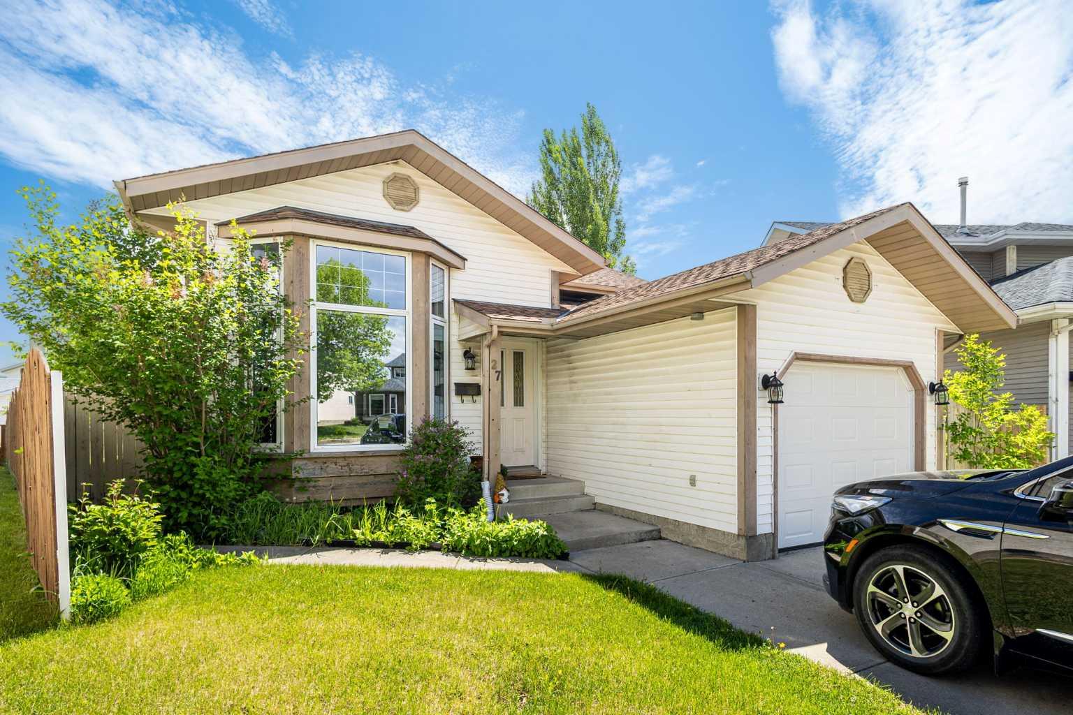 27 Erin Green Place SE