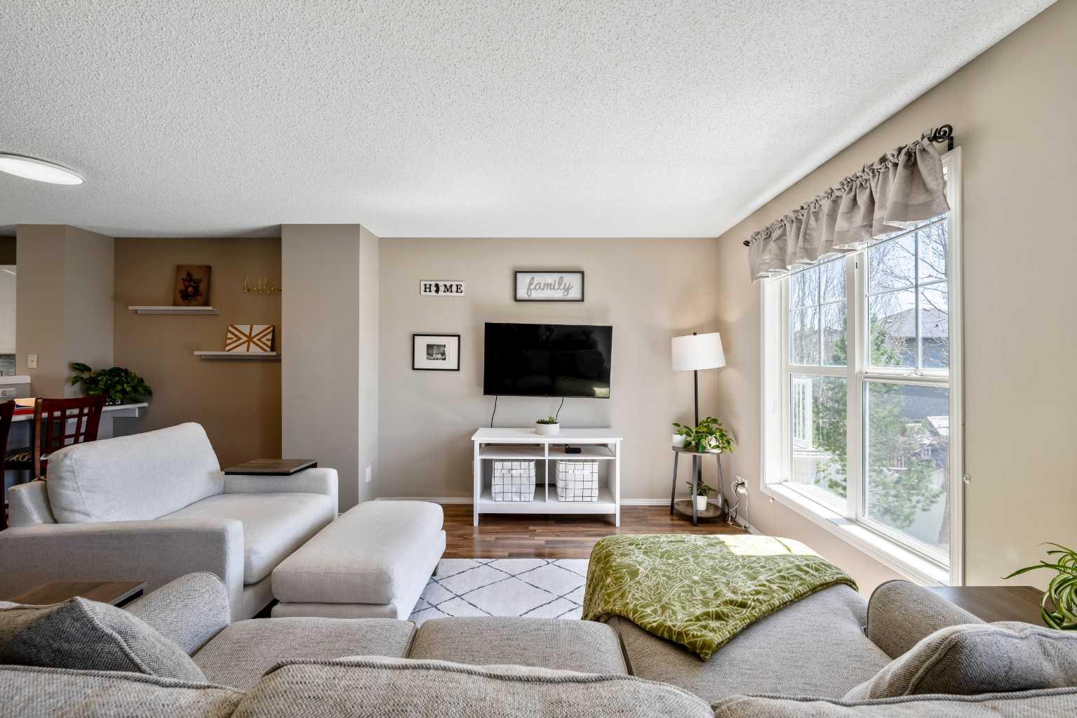 43 Toscana Gardens NW