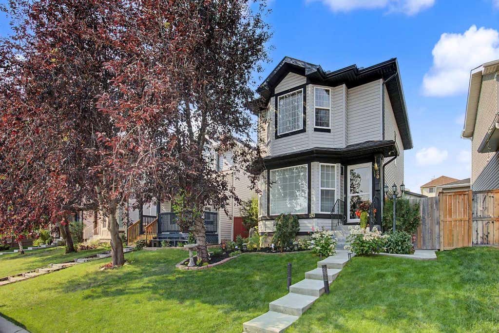 Photo of 180 Country Hills Heights NW, Calgary, AB T3K 5G3 (MLS # A2336714)