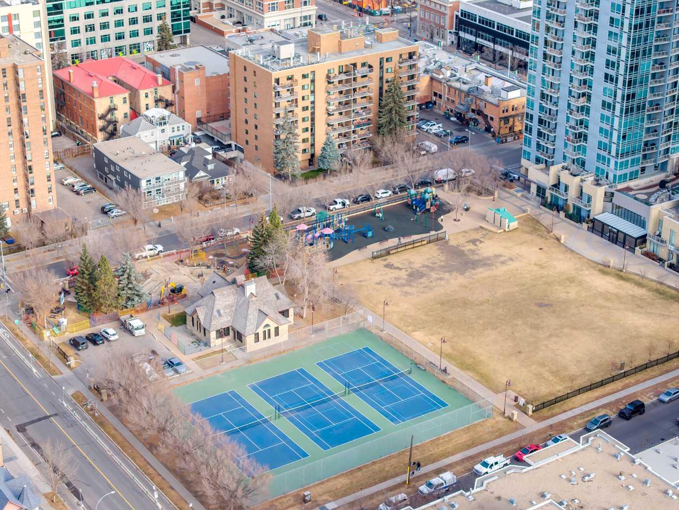 220 13 Avenue SW 403