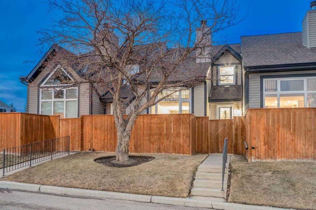 Photo of 12625 24 Street SW #22, Calgary, AB T2W 4B1 (MLS # A2282385)