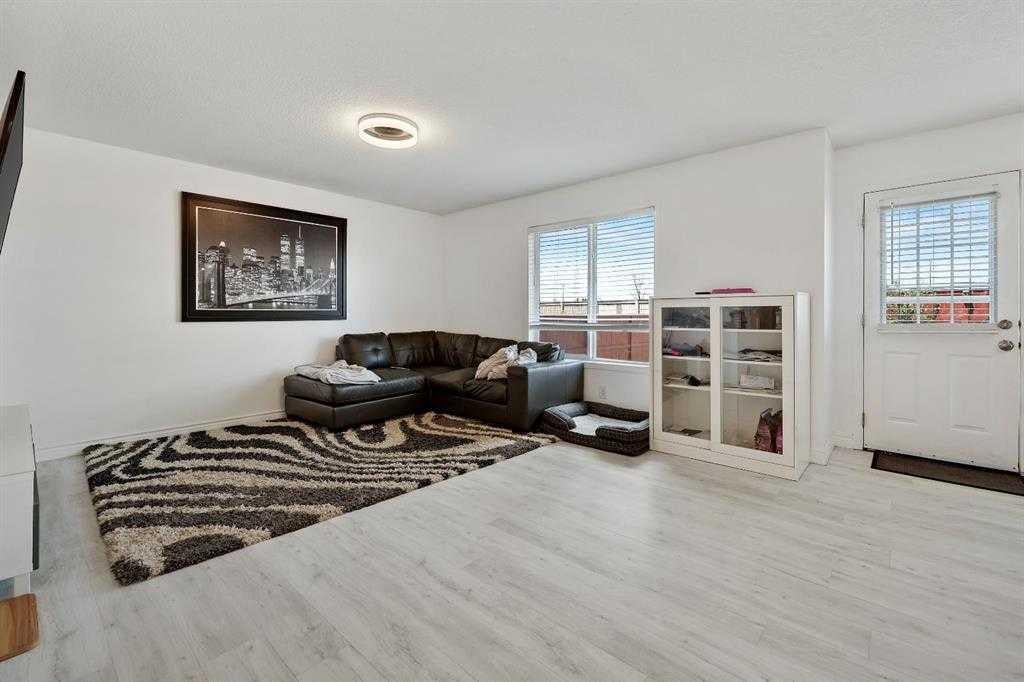 128 WESTON Manor SW
