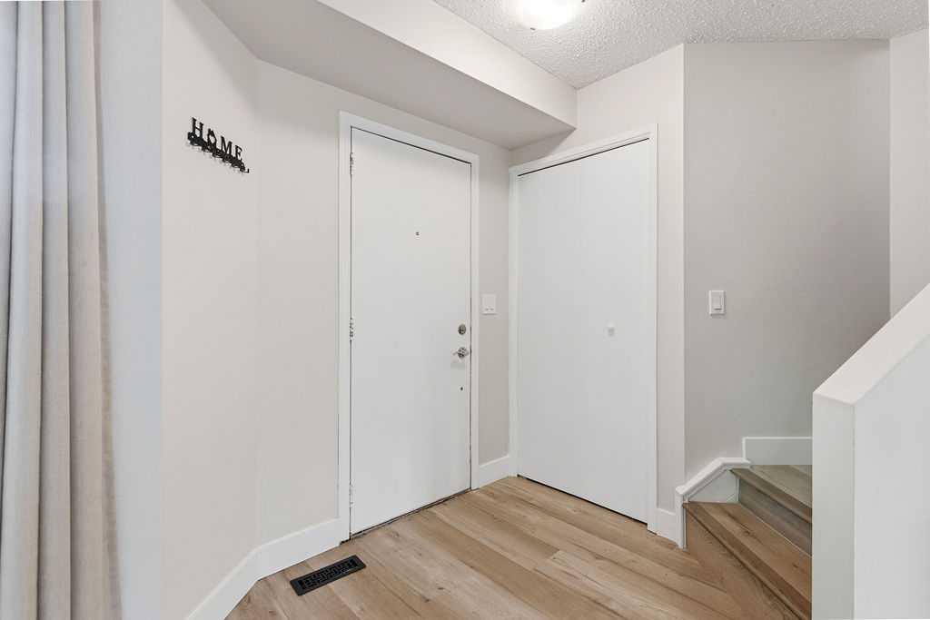 123 Queensland Drive SE 102