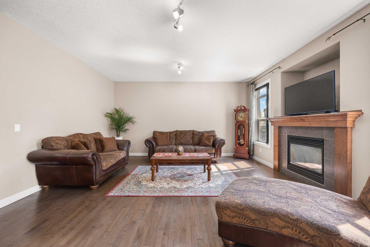 162 Sherwood Hill NW