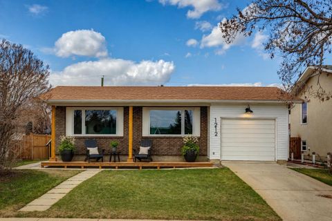 Photo of 1212 Lake Sylvan Drive SE, Calgary, AB T2J 5N7 (MLS # A2306134)