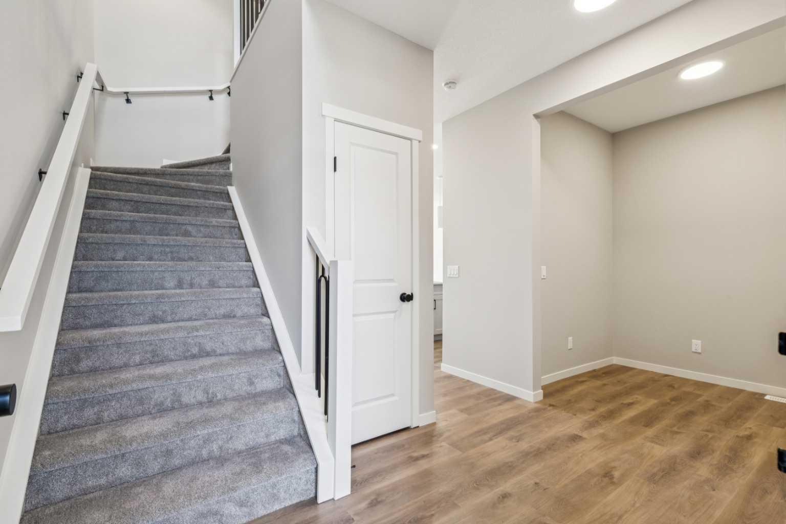 338 Hotchkiss Manor SE