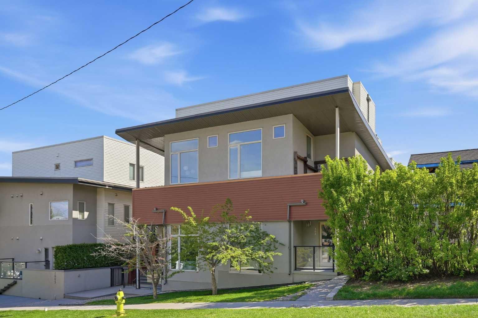 1905 27 Avenue SW 202
