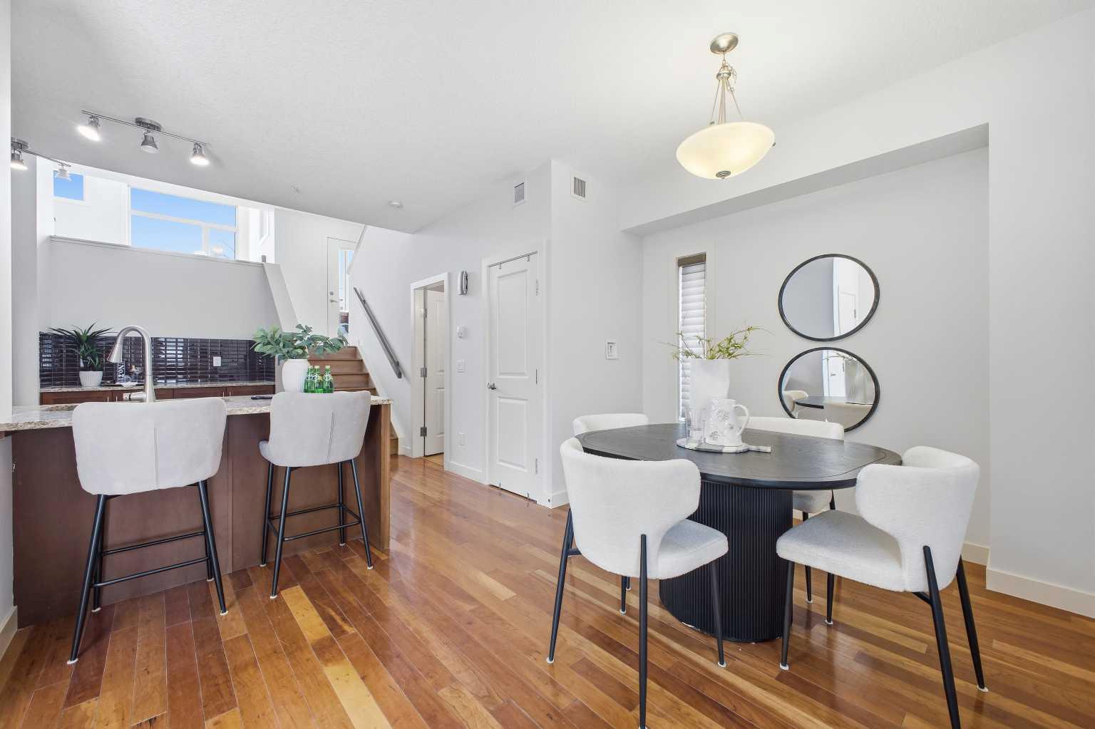 1905 27 Avenue SW 202