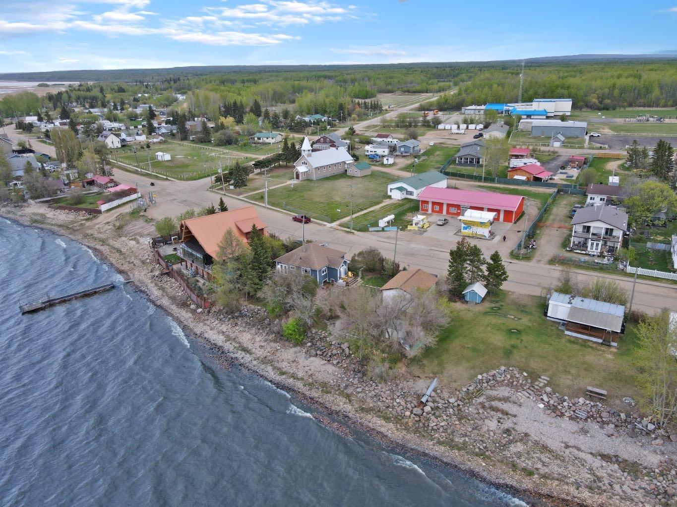 75 Peace River Avenue