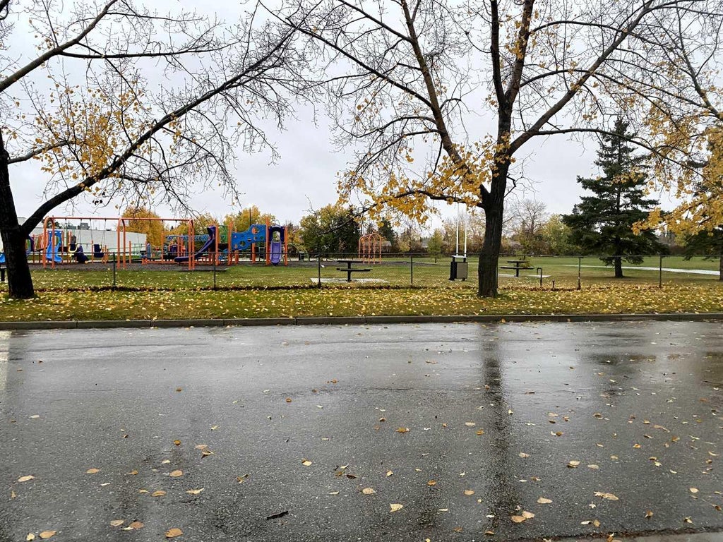 Photo of 10117 92a Street, Grande Prairie, AB T8V 1X8 (MLS # A2351490)