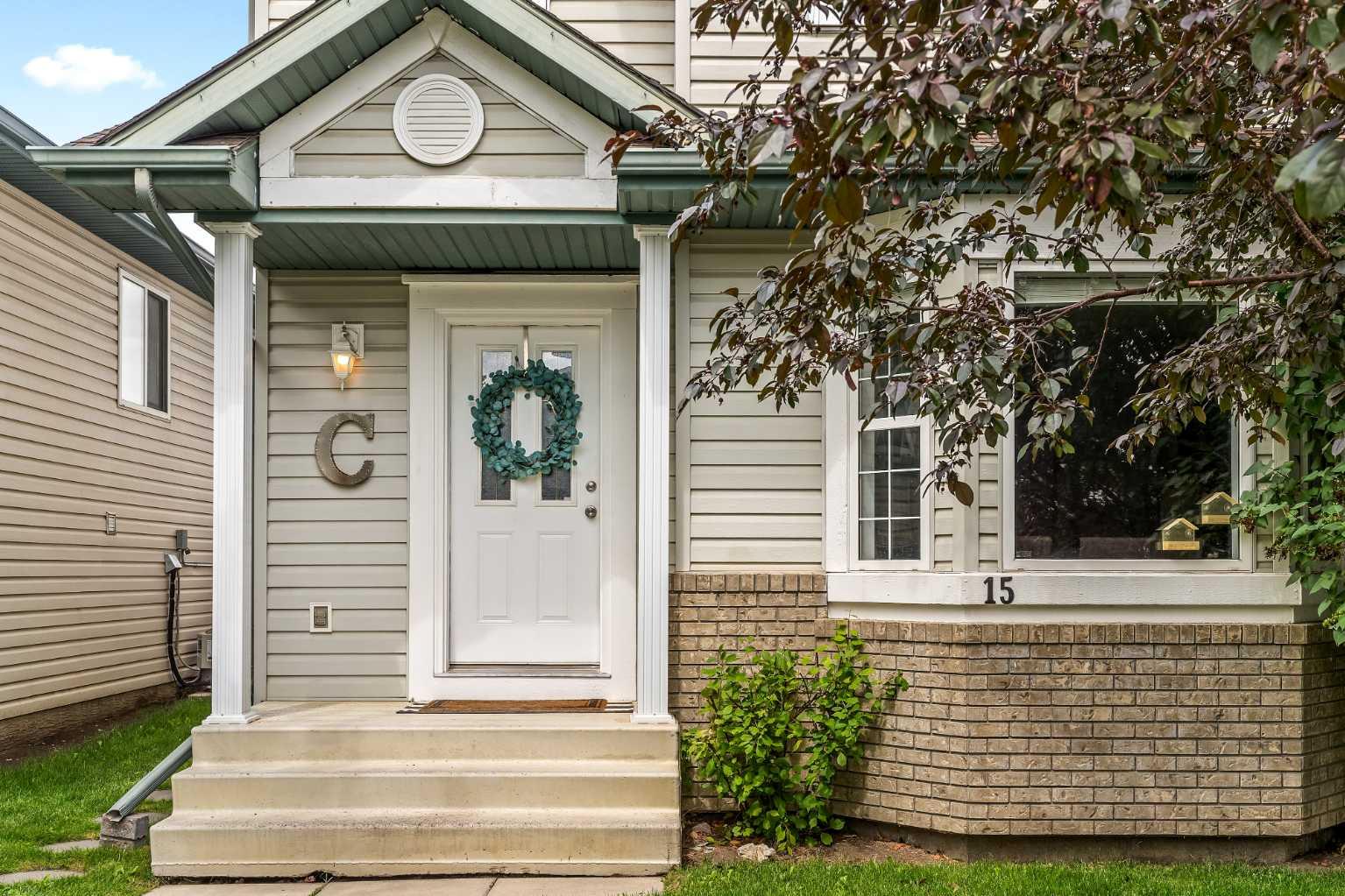 15 Erin Meadow Crescent SE