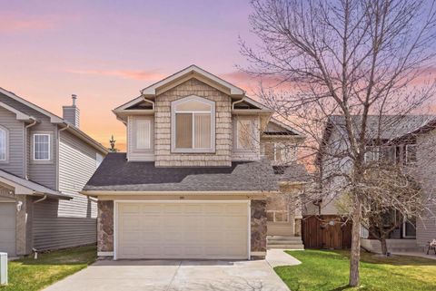 Photo of 281 Bridlemeadows Common SW, Calgary, AB T2Y 4V4 (MLS # A2308354)