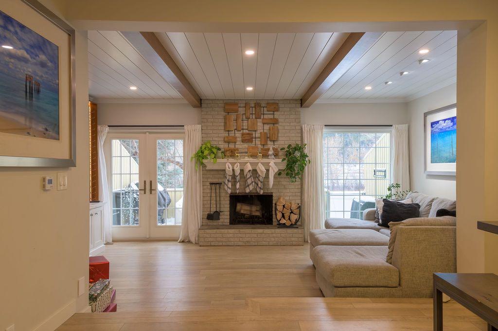 344 Point Mckay Gardens NW