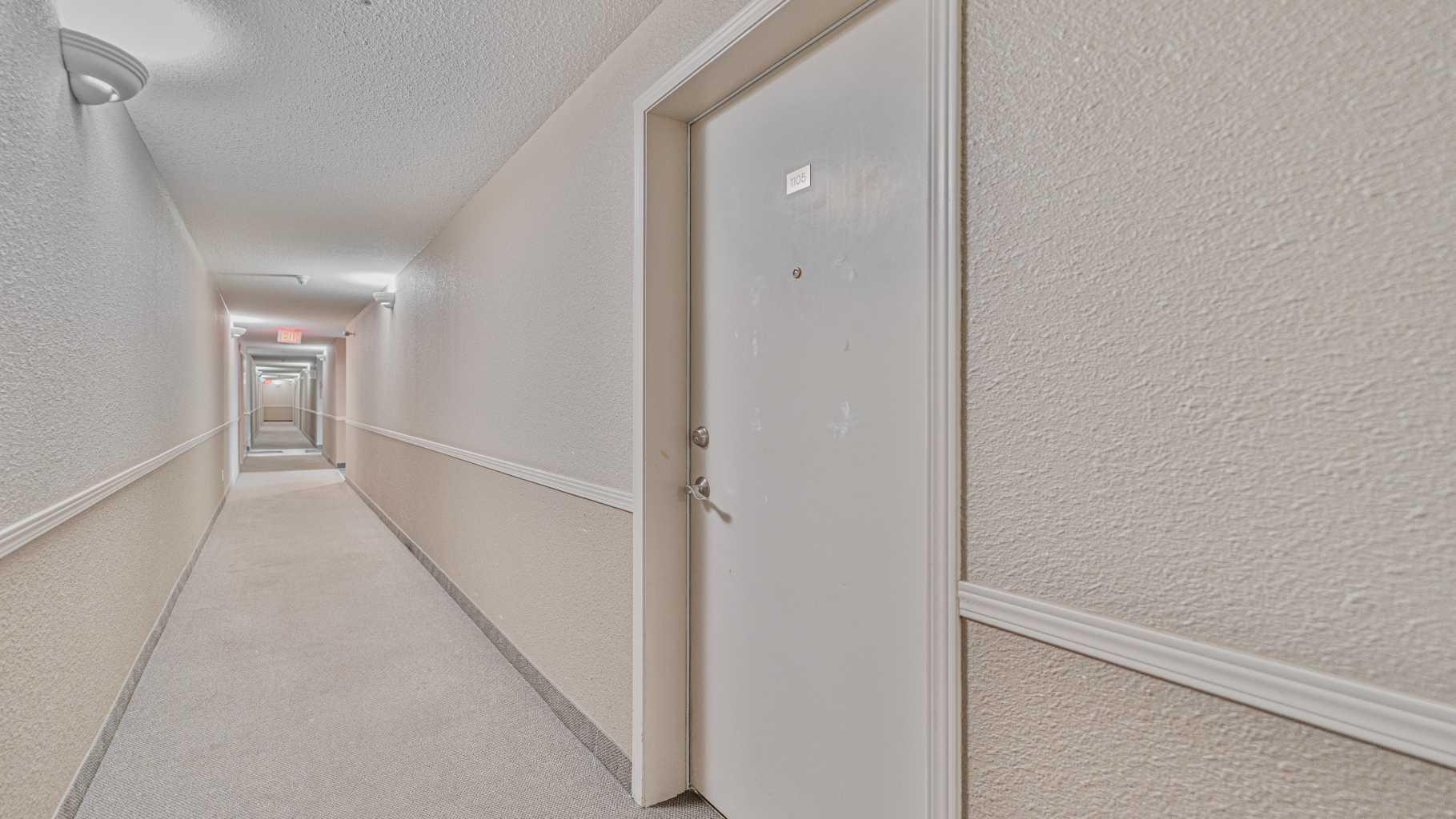 17 Country Village Bay NE 105